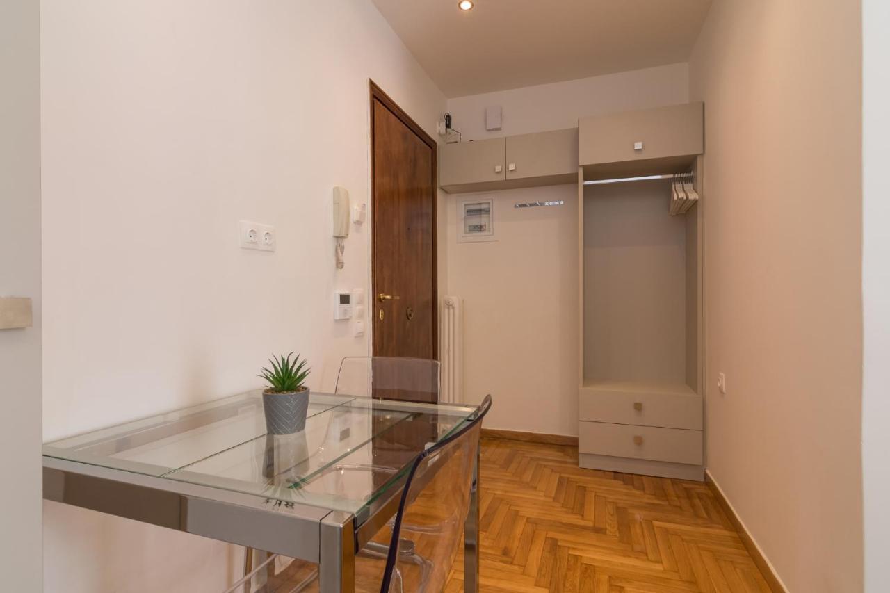 Elegant Studio In Athens B Экстерьер фото